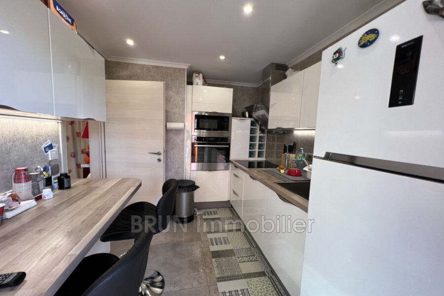Appartement à vendre à Juan-les-Pins — Vue sur la ville — photo 4