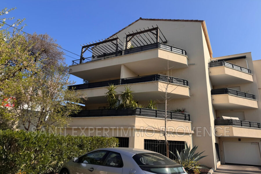 Appartement à vendre à Marseille 13e arrondissement — Vue sur la ville — photo 2