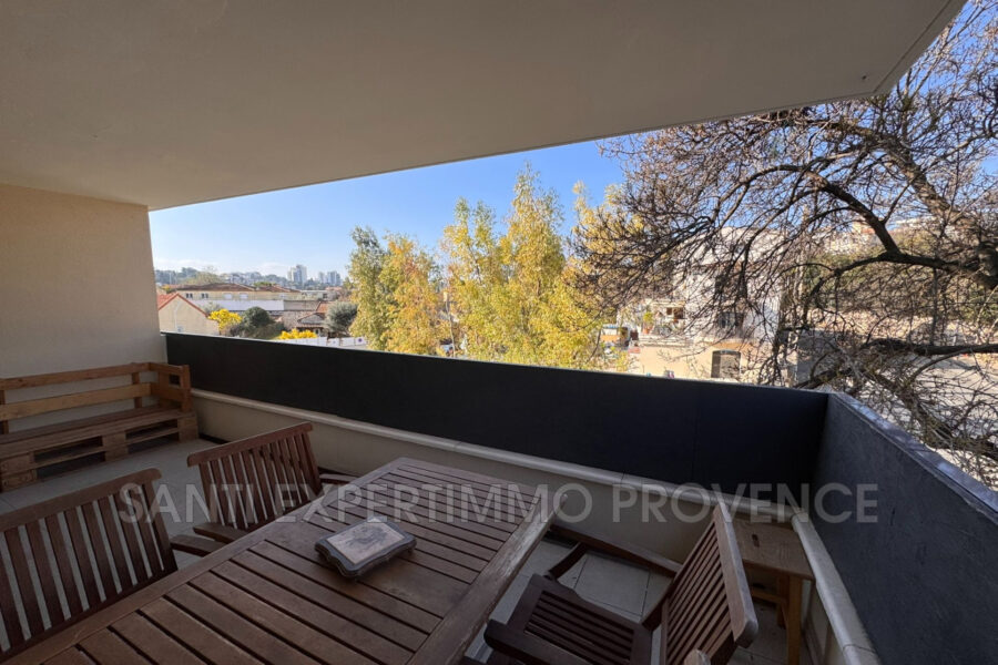 Appartement à vendre à Marseille 13e arrondissement — Vue sur la ville — photo 1