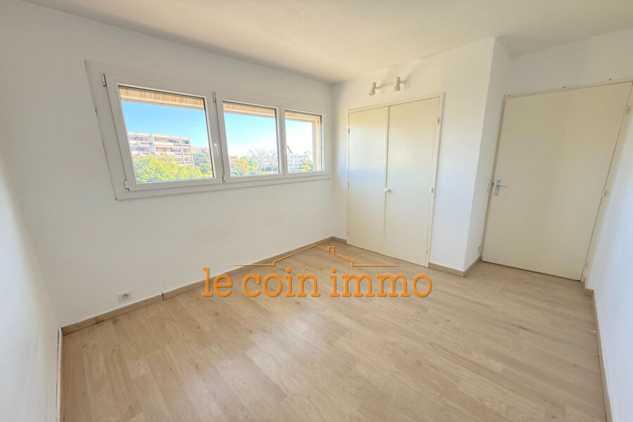 Appartement à vendre à Antibes — Vue parc & jardin — photo 9