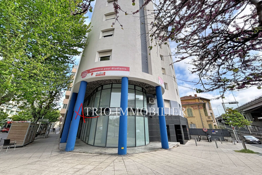 Appartement à vendre à Nice — Vue sur la ville — photo 8