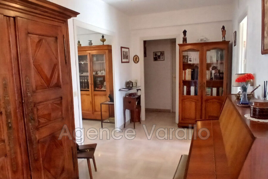 Appartement à vendre à Antibes — Vue sur la ville — photo 11