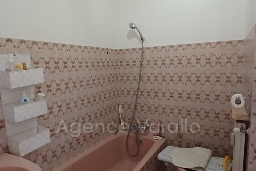 Appartement à vendre à Antibes — Vue sur la ville — photo 12