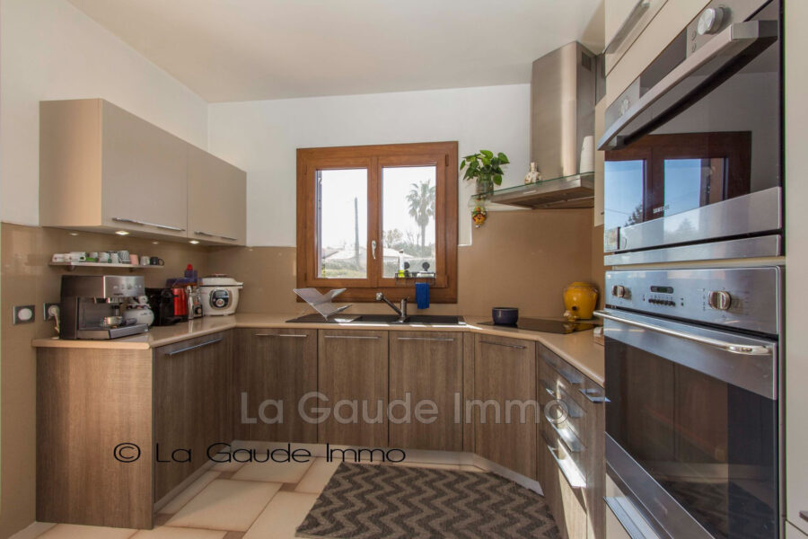 Maison à vendre à La Gaude — Vue montagne — photo 10
