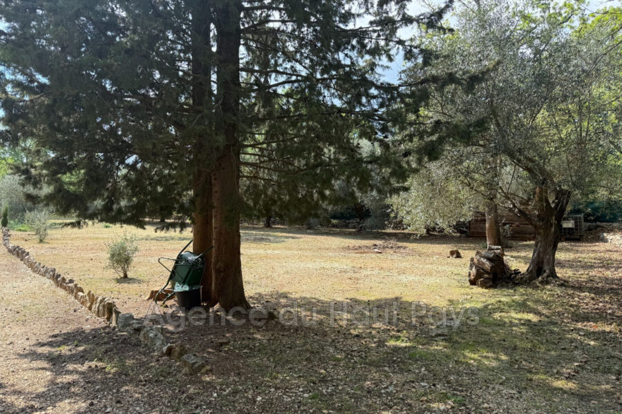 Terrain à vendre à Saint-Cézaire-sur-Siagne — Vue dégagée — photo 5