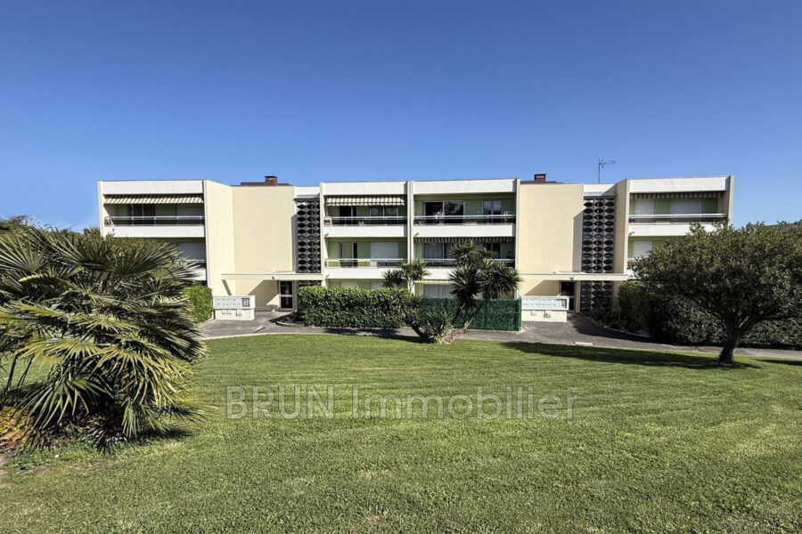 Appartement à vendre à Antibes — Vue parc & jardin — photo 2