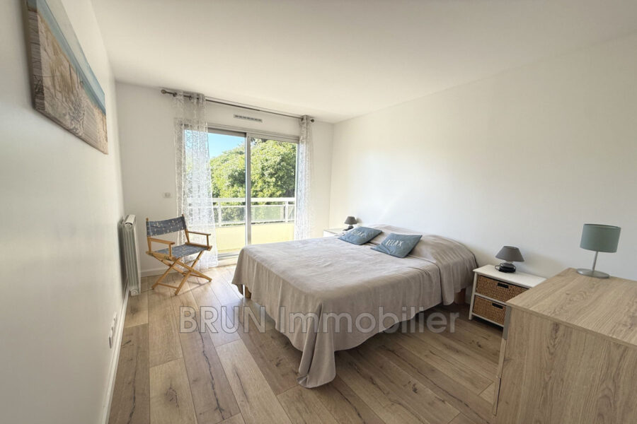 Appartement à vendre à Antibes — Vue parc & jardin — photo 9
