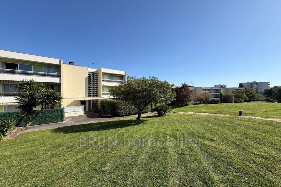 Appartement à vendre à Antibes — Vue parc & jardin — photo 16
