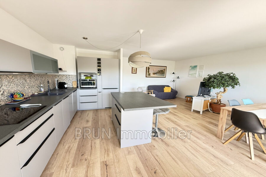 Appartement à vendre à Antibes — Vue parc & jardin — photo 6