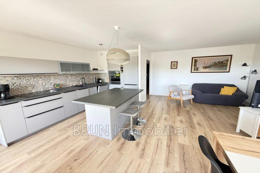 Appartement à vendre à Antibes — Vue parc & jardin — photo 3