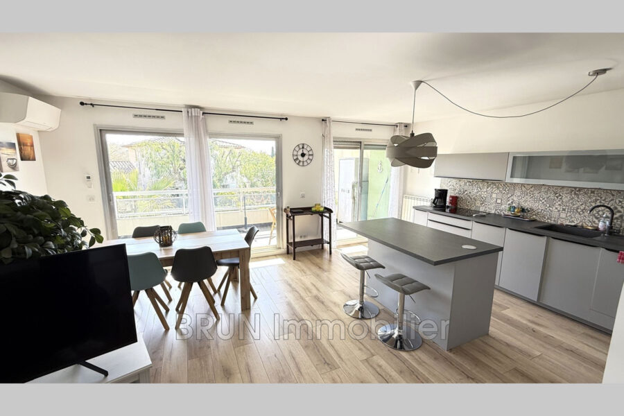 Appartement à vendre à Antibes — Vue parc & jardin — photo 4