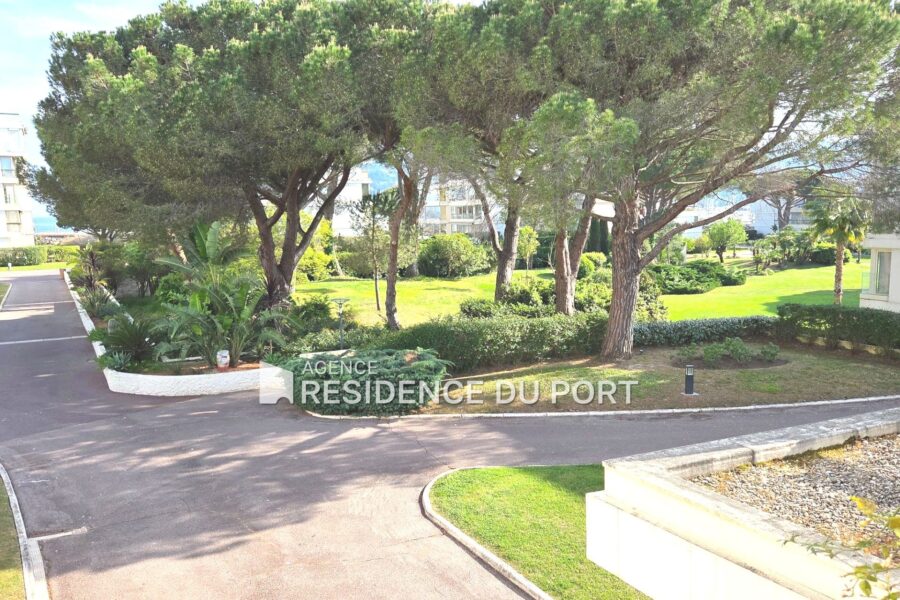 Appartement à vendre à Mandelieu-la-Napoule — Vue mer — photo 3