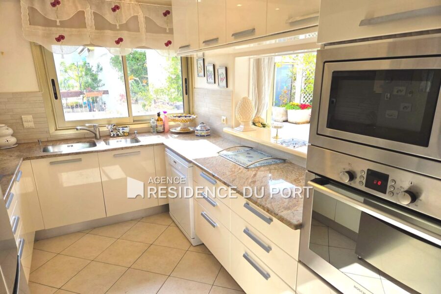 Appartement à vendre à Mandelieu-la-Napoule — Vue mer — photo 11