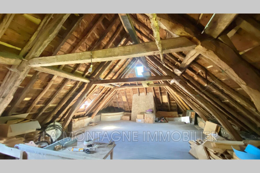 Maison à vendre à Vallee-de-Castelloubon — Vue montagne — photo 5