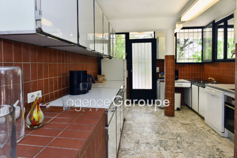 Maison à vendre à Antibes — Vue mer — photo 6