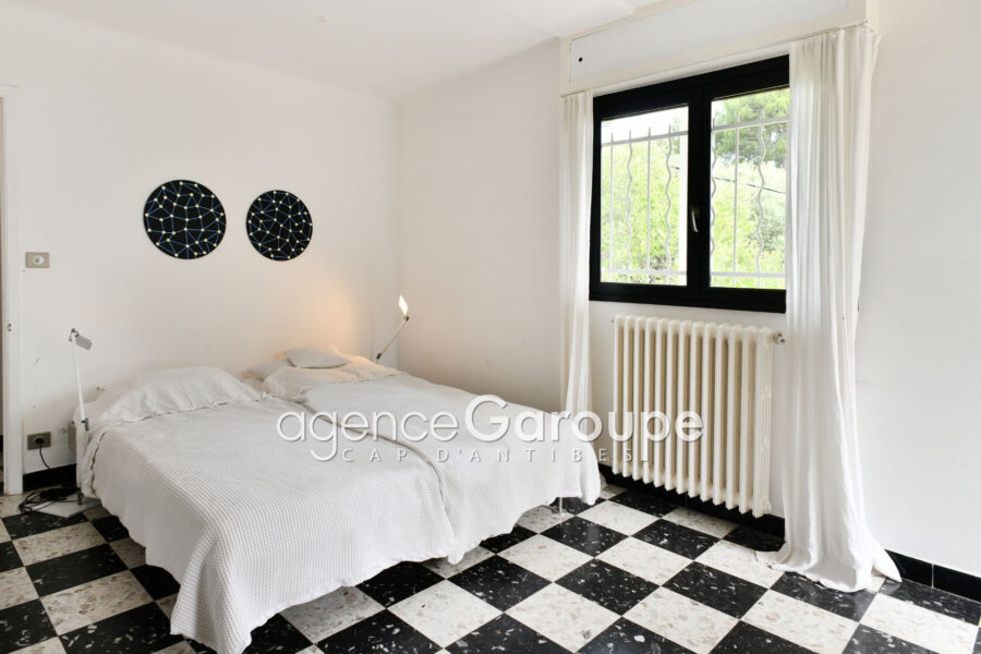 Maison à vendre à Antibes — Vue mer — photo 9