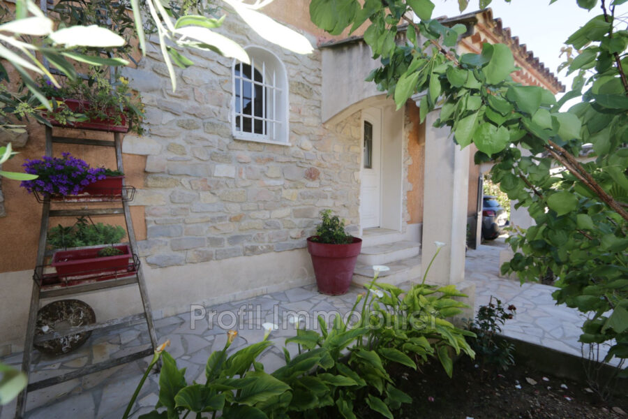 Maison à vendre à Codognan — Vue parc & jardin — photo 2