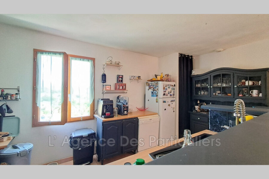 Maison à vendre à Figanières — Vue sur la ville — photo 7