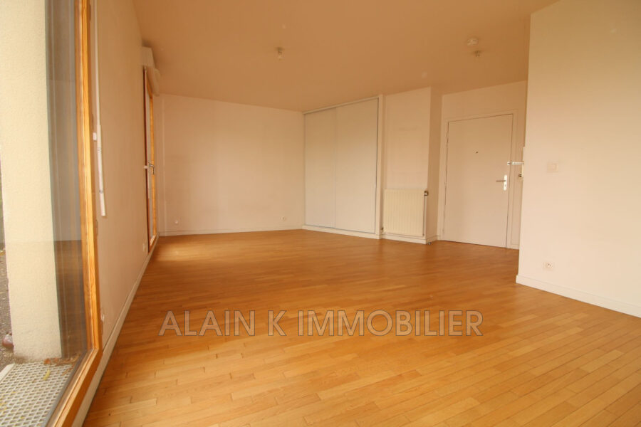 Appartement à vendre à Chaville — Vue sur la ville — photo 4
