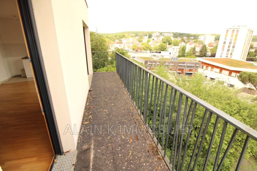 Appartement à vendre à Chaville — Vue sur la ville — photo 5