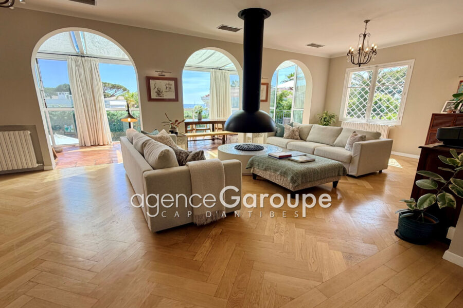 Maison à vendre à Cap-d&rsquo;Antibes — Vue mer — photo 4