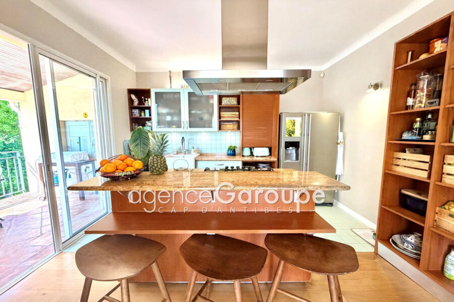 Maison à vendre à Cap-d&rsquo;Antibes — Vue mer — photo 6