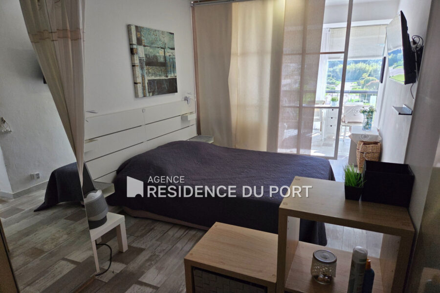 Appartement à vendre à Mandelieu-la-Napoule — Vue parc & jardin — photo 11