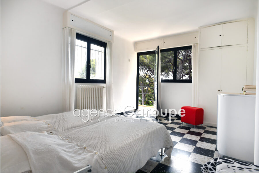 Maison à vendre à Antibes — Vue mer — photo 8