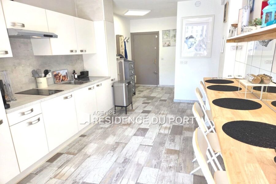 Appartement à vendre à Mandelieu-la-Napoule — Vue parc & jardin — photo 4