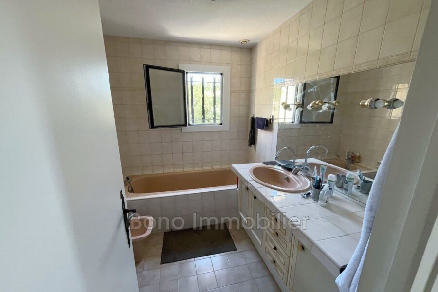 Maison à vendre à Cagnes-sur-Mer — Vue montagne — photo 16
