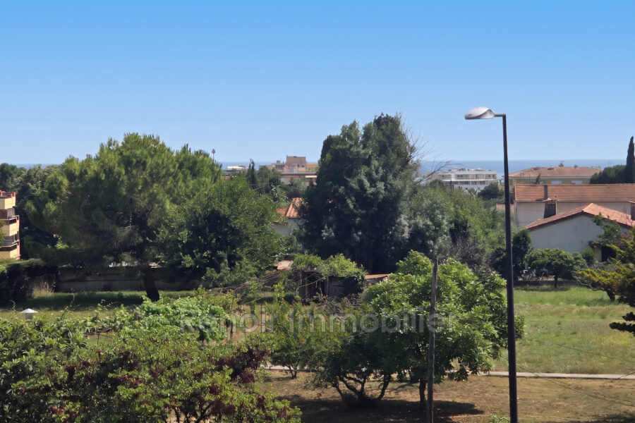 Appartement à vendre à Cagnes-sur-Mer — Vue mer — photo 1