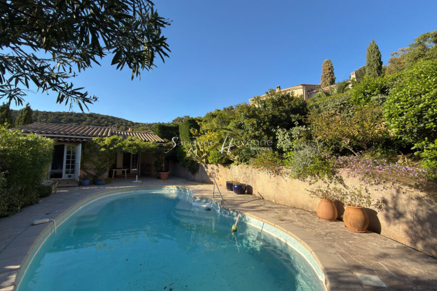 Maison à vendre à La Croix-Valmer — Vue mer — photo 2