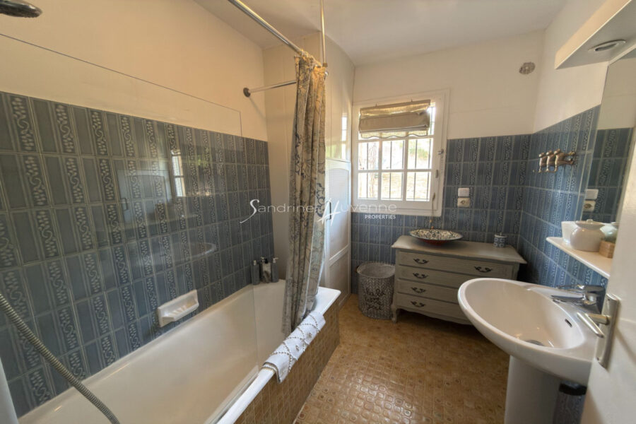 Maison à vendre à La Croix-Valmer — Vue mer — photo 15