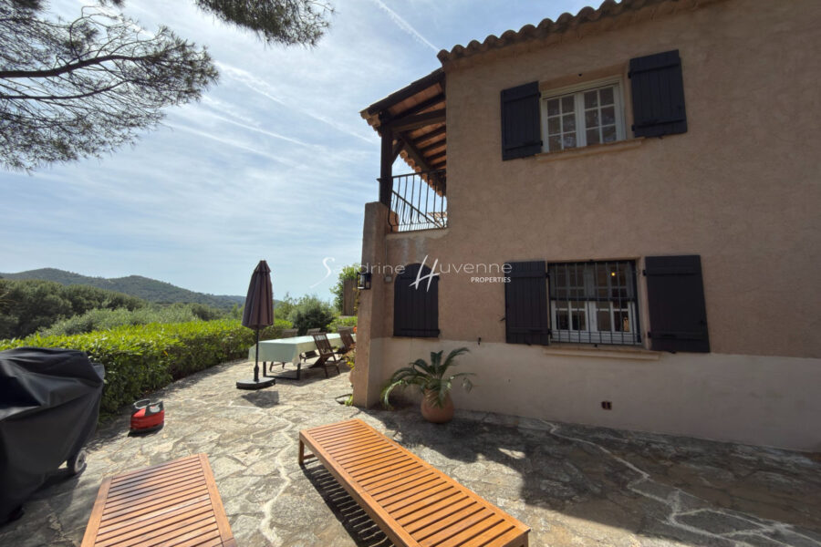 Maison à vendre à La Croix-Valmer — Vue mer — photo 5