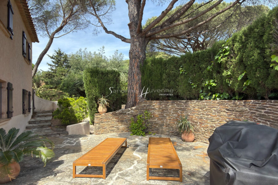 Maison à vendre à La Croix-Valmer — Vue mer — photo 2