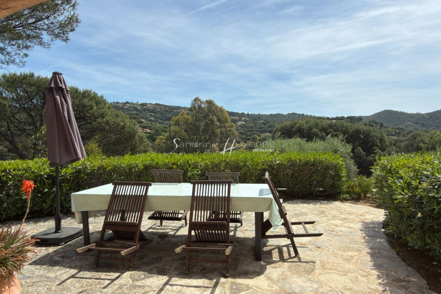 Maison à vendre à La Croix-Valmer — Vue mer — photo 3