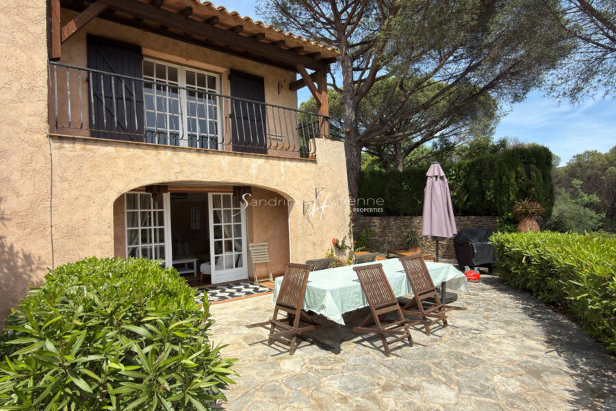 Maison à vendre à La Croix-Valmer — Vue mer — photo 4