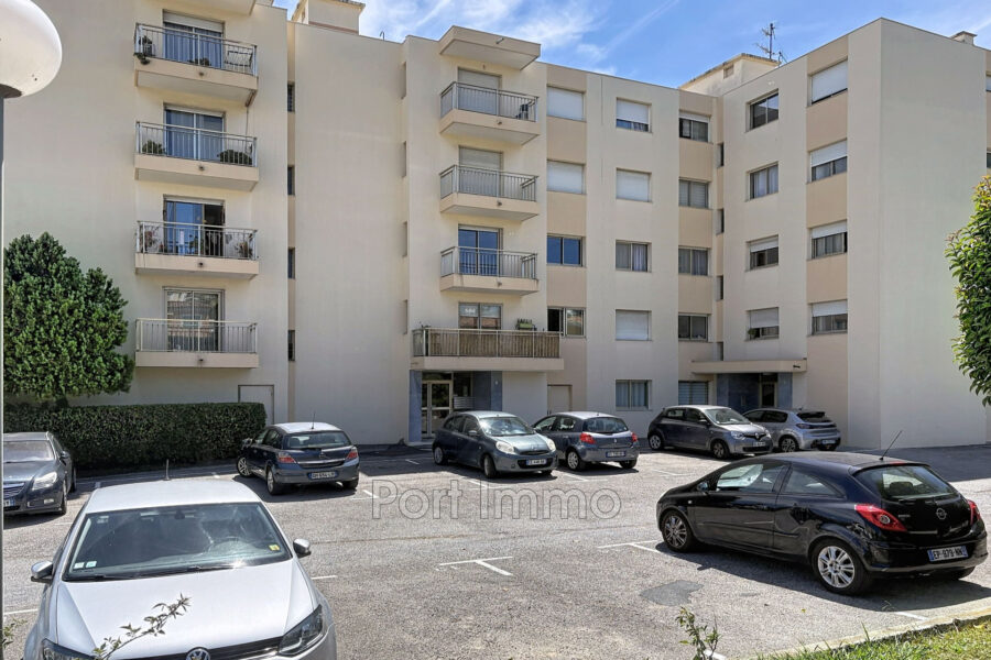 Appartement à vendre à Saint-Laurent-du-Var — Vue parc & jardin — photo 14