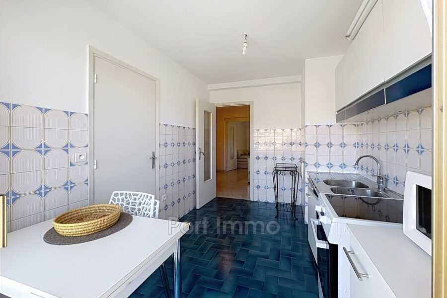 Appartement à vendre à Saint-Laurent-du-Var — Vue parc & jardin — photo 8
