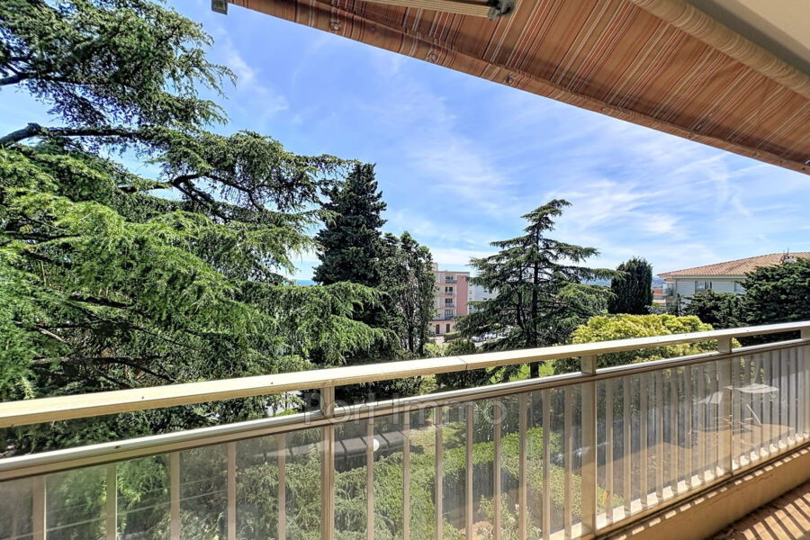 Appartement à vendre à Saint-Laurent-du-Var — Vue parc & jardin — photo 3
