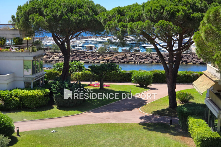 Appartement à vendre à Mandelieu-la-Napoule — Vue marina & port — photo 2