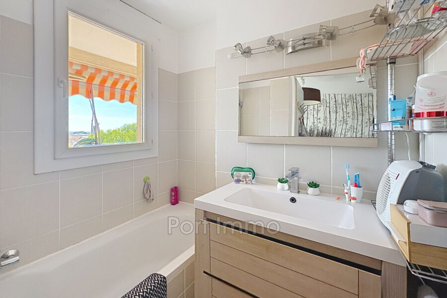 Appartement à vendre à Cagnes-sur-Mer — Vue mer — photo 9