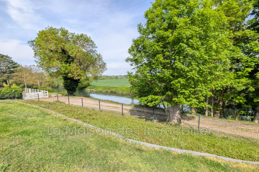Maison à vendre à Criquebeuf-sur-Seine — Vue fleuve — photo 1