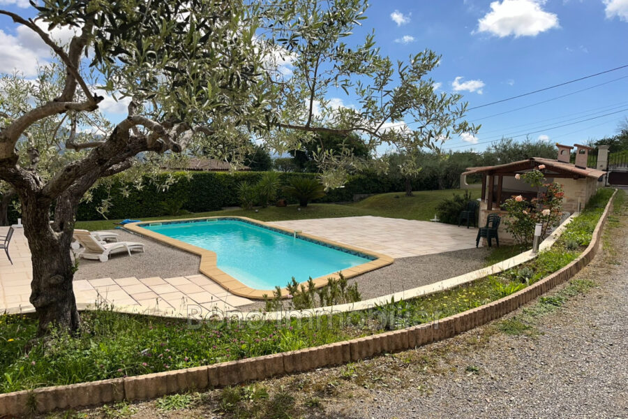 Maison à vendre à Saint-Jeannet — Vue montagne — photo 7