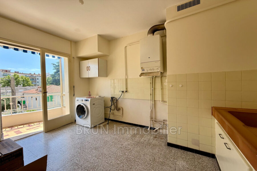 Appartement à vendre à Juan-les-Pins — Vue sur la ville — photo 4