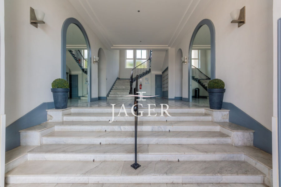 Appartement à vendre à Sainte-Maxime — Vue mer — photo 10