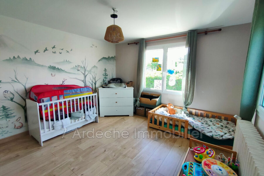 Maison à vendre à Villeneuve-de-Berg — Vue nature — photo 8