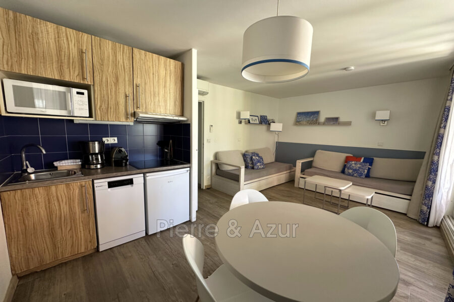 Appartement à vendre à Antibes — Vue parc & jardin — photo 7