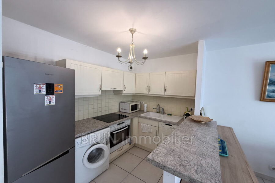 Appartement à vendre à Antibes — Vue sur la ville — photo 4