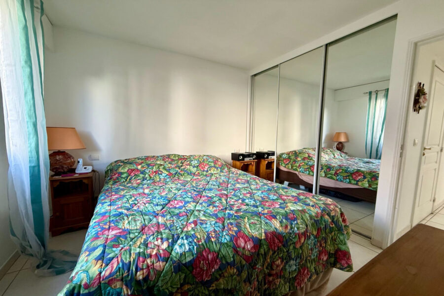 Appartement à vendre à Antibes — Vue sur la ville — photo 6